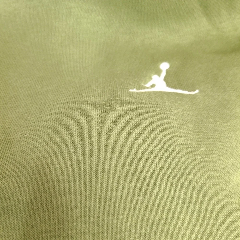 Air Jordan Essential Fleece Crewneck Sweatshirt Mens Small Green‎ Jumpman Logo